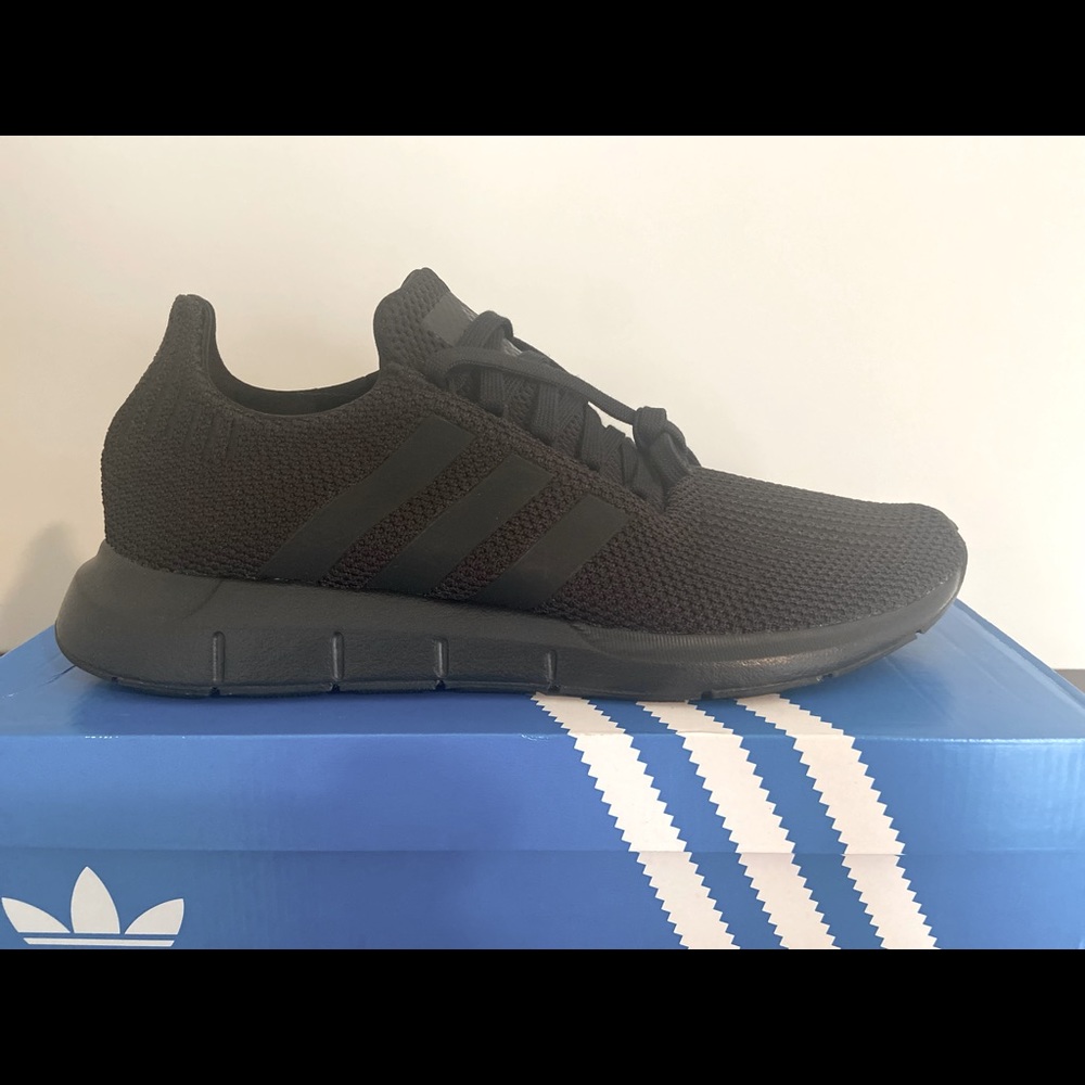 Adidas Swift Run